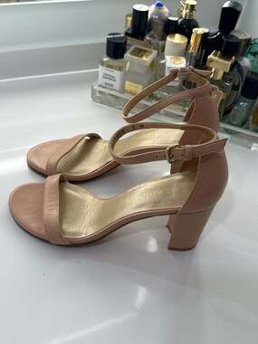 Stuart Weitzman Nude Leather Ankle Strap Block Heel Sandals Size 8 M